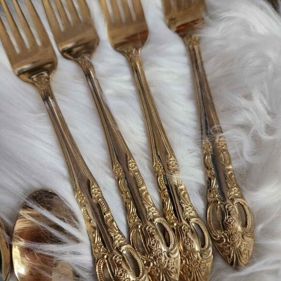 8 serving set 24k Hampton Versailles silverware - Picture 5 of 5